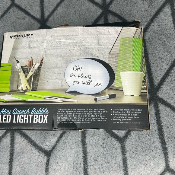 Dryerase Mini Speech Bubble LED Lightbox NWT B1 - Picture 3 of 4